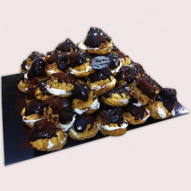 Profiteroles